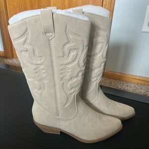Women's Beige Cowboy Boots